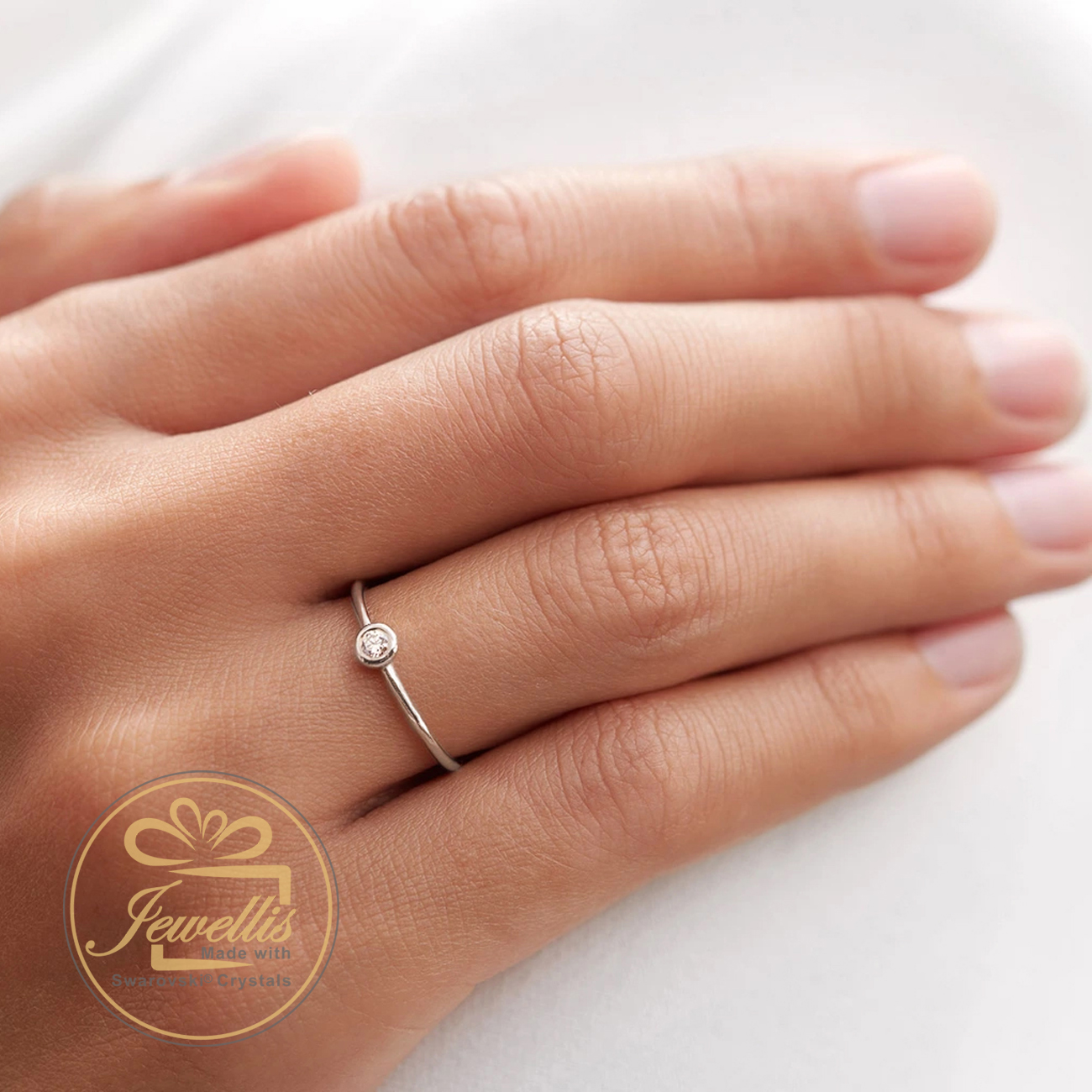 Ocelový minimalistický prsten s krystalem Swarovski - Emerald