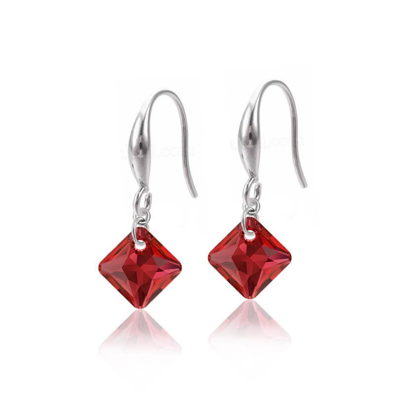 Ocelové náušnice Princess Cut ve tvaru kosočtverce s krystalem Swarovski - Scarlet