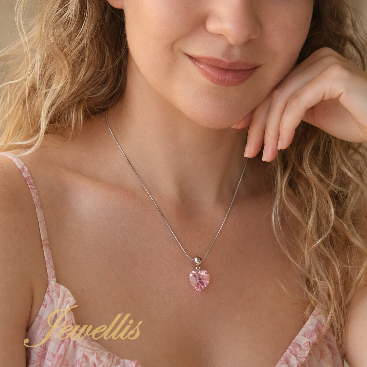Ocelový náhrdelník ve tvaru srdce s krystalem Swarovski - Light Rose