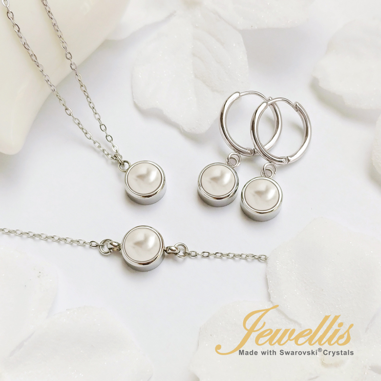 Ocelový náhrdelník Ice Deluxe Pearl s perlou Button Swarovski 6mm - Crystal White v hodnotě 439 Kč