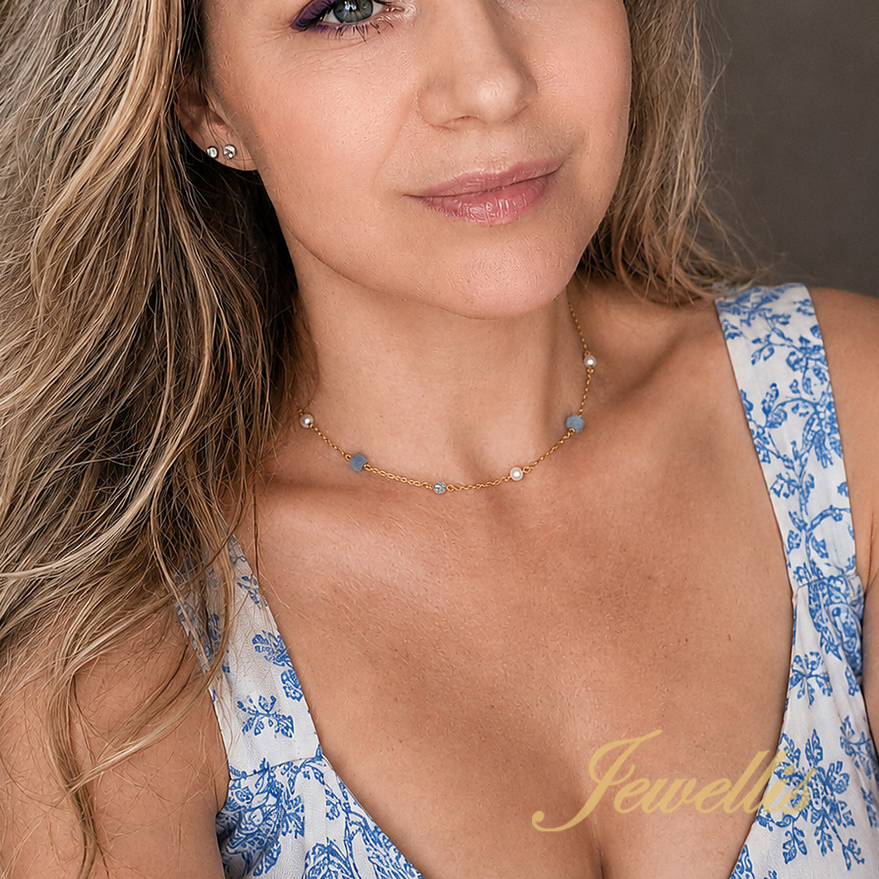 Pozlacený ocelový choker náhrdelník Aqua Pearl s akvamarínem a perlami Swarovski