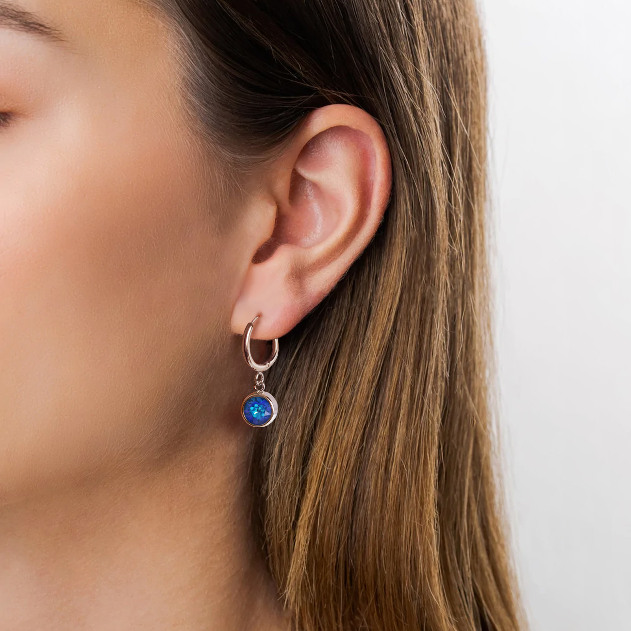 Ocelová sada - náhrdelník a náušnice kruhy s přívěsky s krystaly Swarovski - Royal Blue Delite