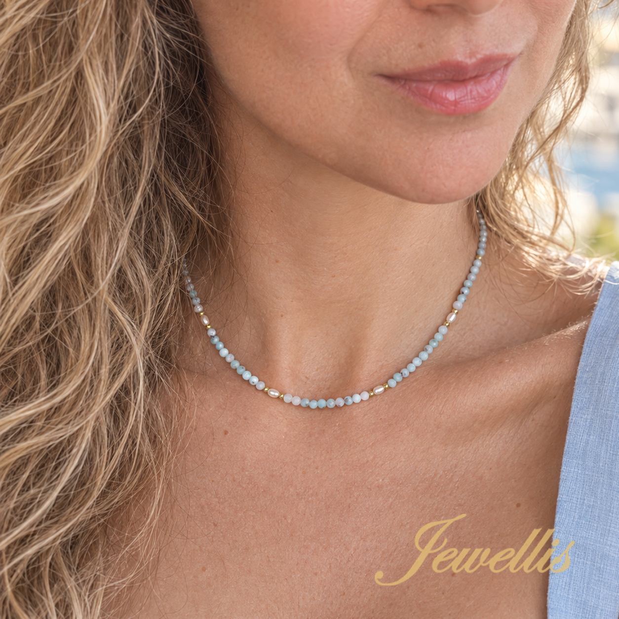 Minerální náhrdelník z přírodních kamenů a perlami Swarovski ve zlaté 14K oceli - larimar